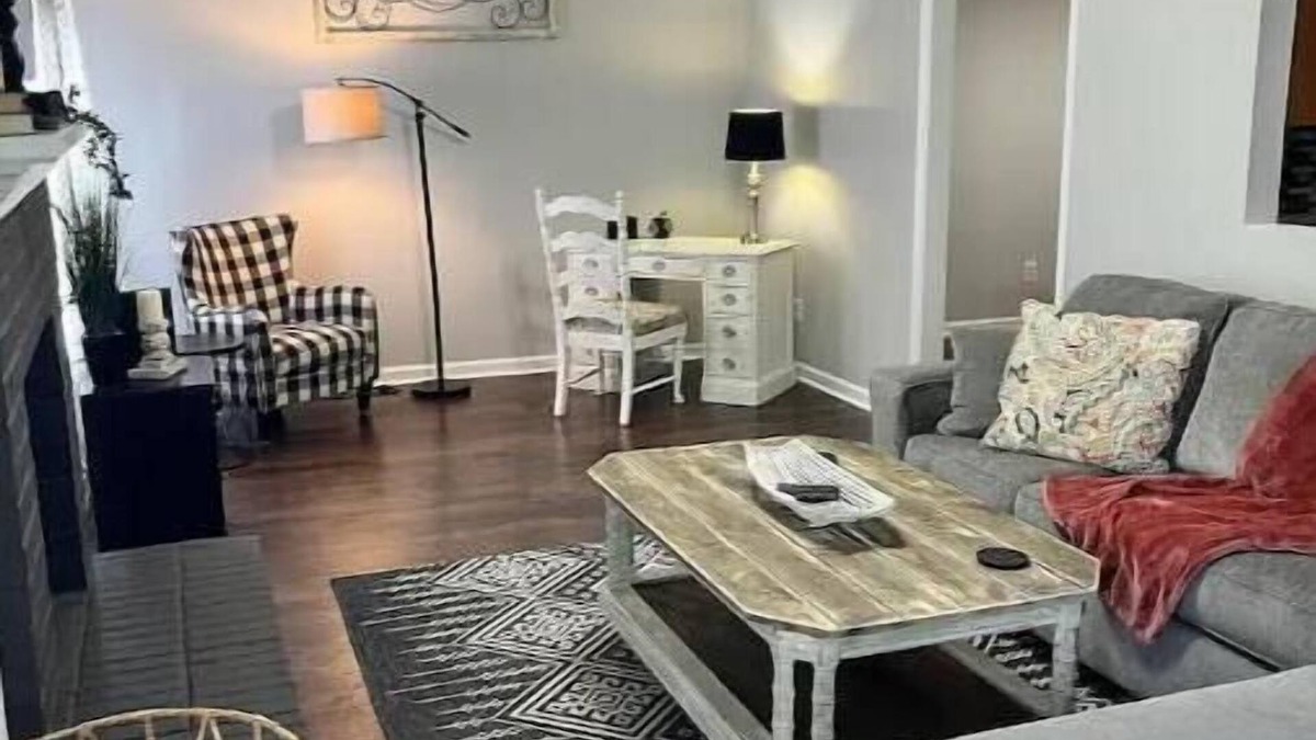 Powell House | N. Knoxville Long Term Quiet Corp Rental