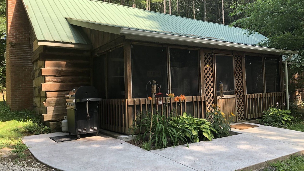 New Rumley Cabin | n Rustic Cabin Retreat on 120 Acres with Private Lake, Wildlife, and Fireplace.