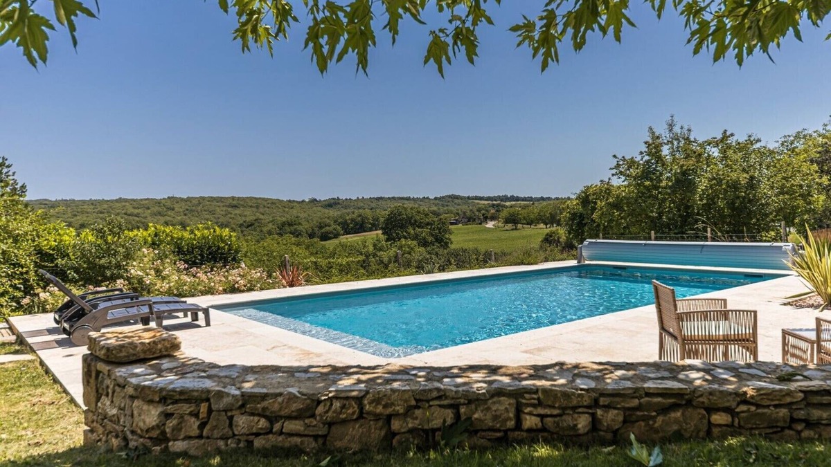Nadaillac-de-Rouge Villa | Nadaille is a beautiful property in Périgord style