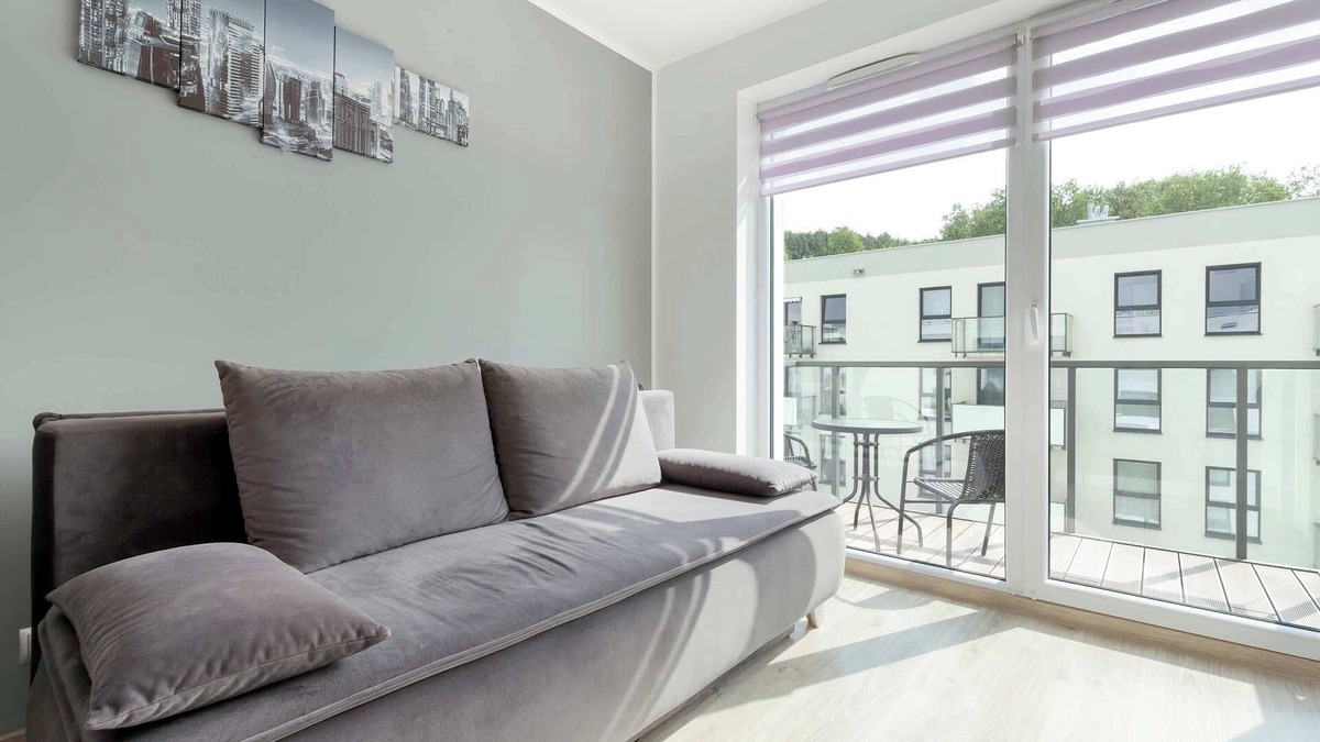 Gdynia Apartment | Nadmorskie Tarasy 15 | Gdynia | White and Grey Apartment | Parking | Desk | Balc