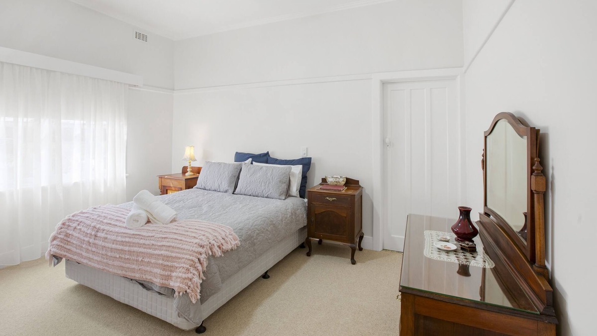 Mansfield Cottage | Nan's House - Mansfield Township