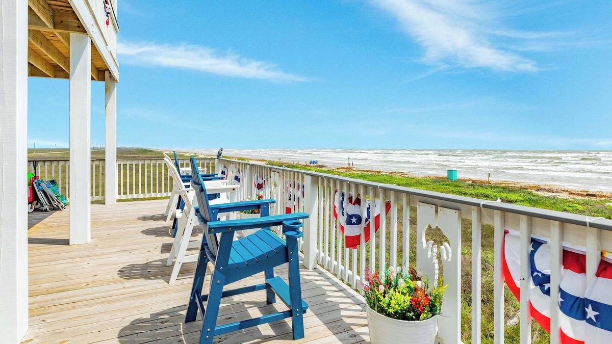 Freeport House | Nana & Pops Beachfront Home - Family Friendly