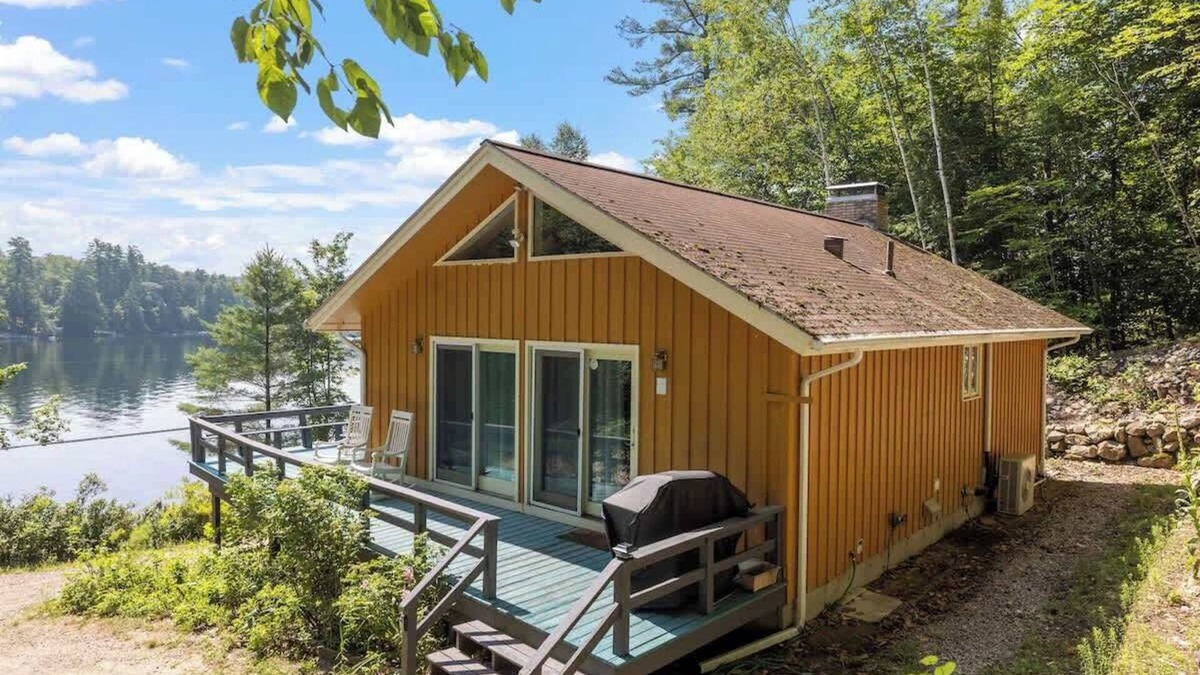 Sanbornville House | Nanas Nest - Lakefront Studio on Lovell Lake