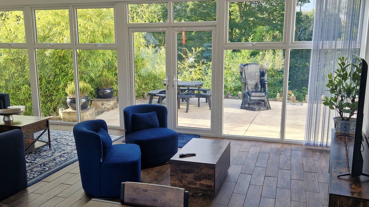 Neath Apartment | Nant Melyn Farm close to National Park,ideal for families.