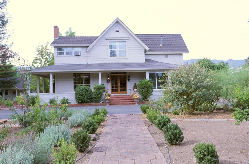 St. Helena Bed & Breakfast | Napa Farmhouse Inn