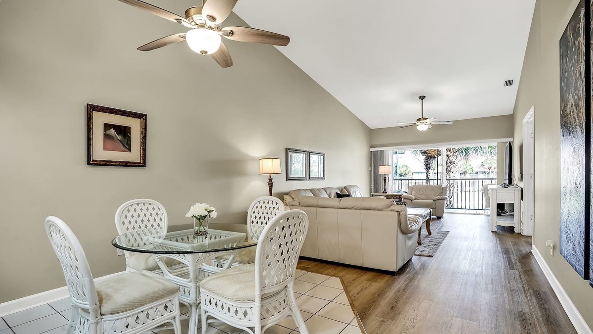 Naples Condo | Naples 2/2 Updated Waterfront Condo in Falling Waters Rosewood Community
