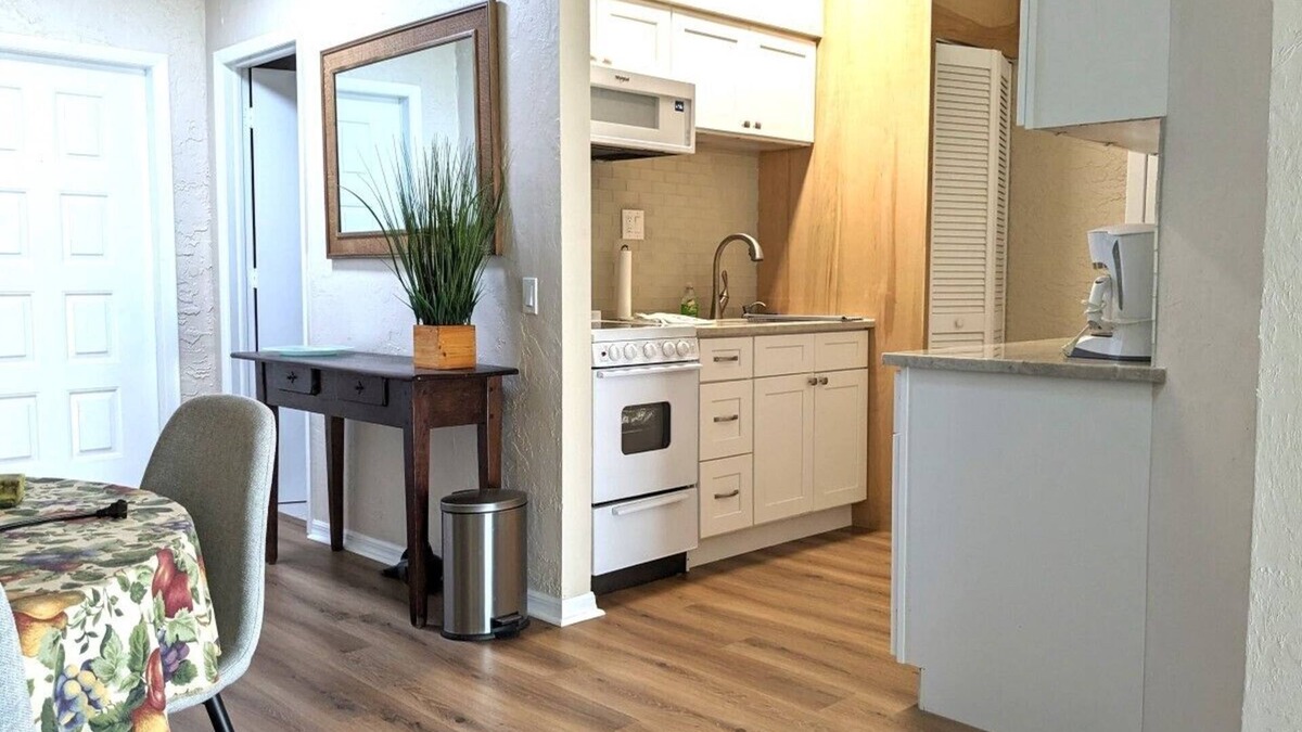 Imperial Golf Estates Condo | Naples is here to enjoy with your doggies!