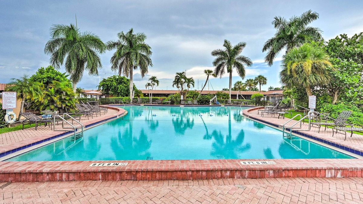 Naples Apartment | Naples Studio Near Everglades w/Marina!