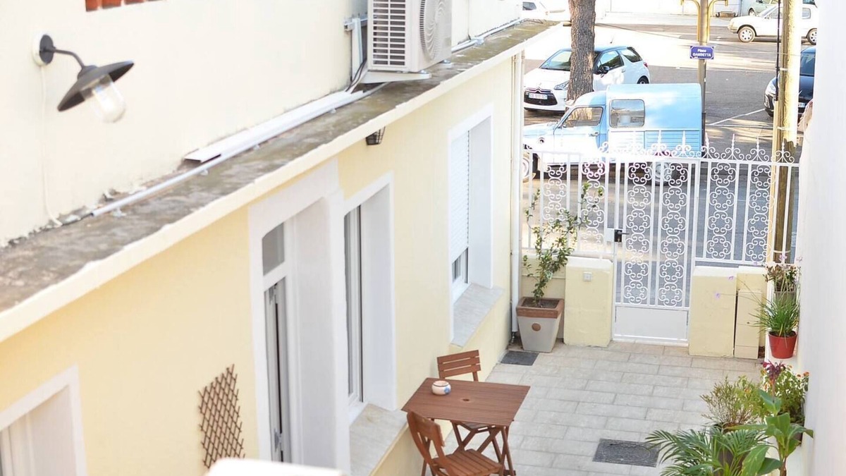 Port-Saint-Louis-du-Rhone House | NAPO MISTRAL 2 COMFORTABLE APARTMENT