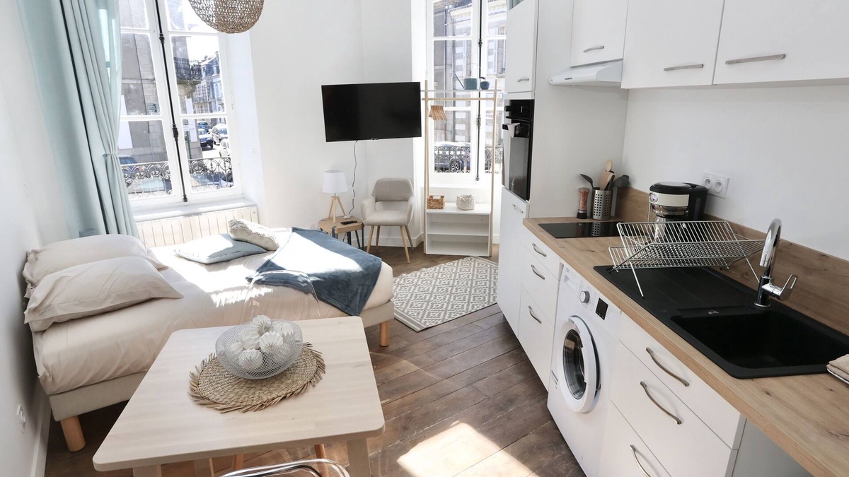 Pontivy Apartment | Napoléon Gare 1 ★ STUDIO ★ Lumineux★ ByLocly