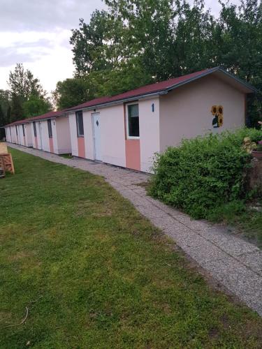 Balatonfuzfo Apartment | Napraforgó Apartmanok