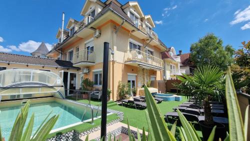 Siofok Aranypart Bed & Breakfast | Napsugár Apartmanház