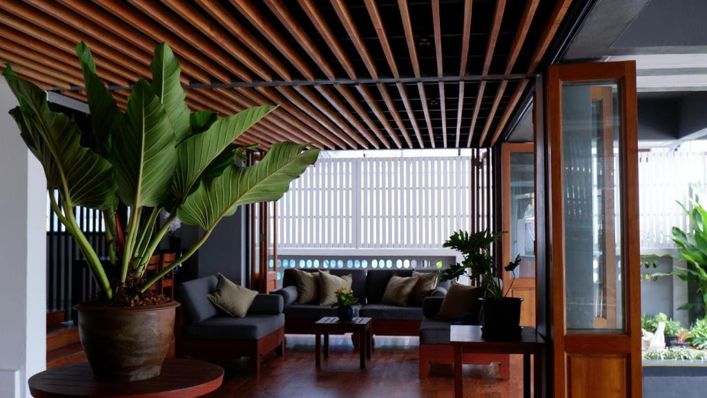 Trang Hotel | Nara Residence Trang
