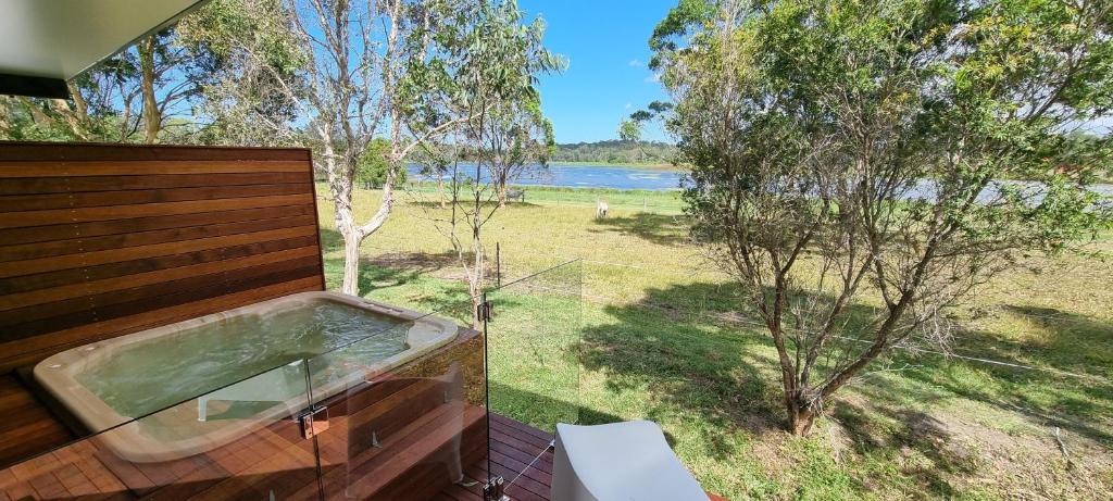 Kurwongbah Hotel | Narangba Motel (formerly Brisbane North B&B and Winery)