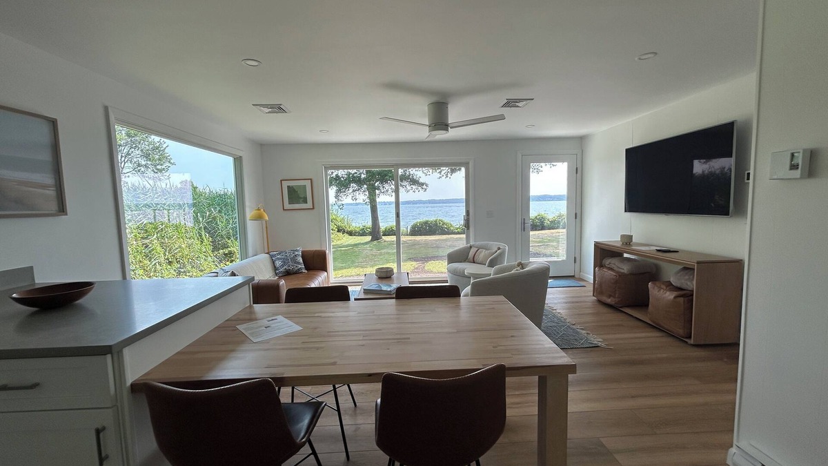 Saunderstown House | Narragansett Bay waterfront cottage with private beach access just renovated!