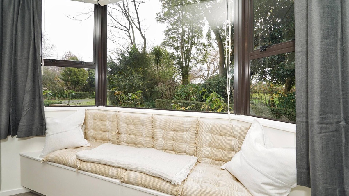 Rukuhia House | Narrows Hideaway - Rural retreat near Hamilton Airport