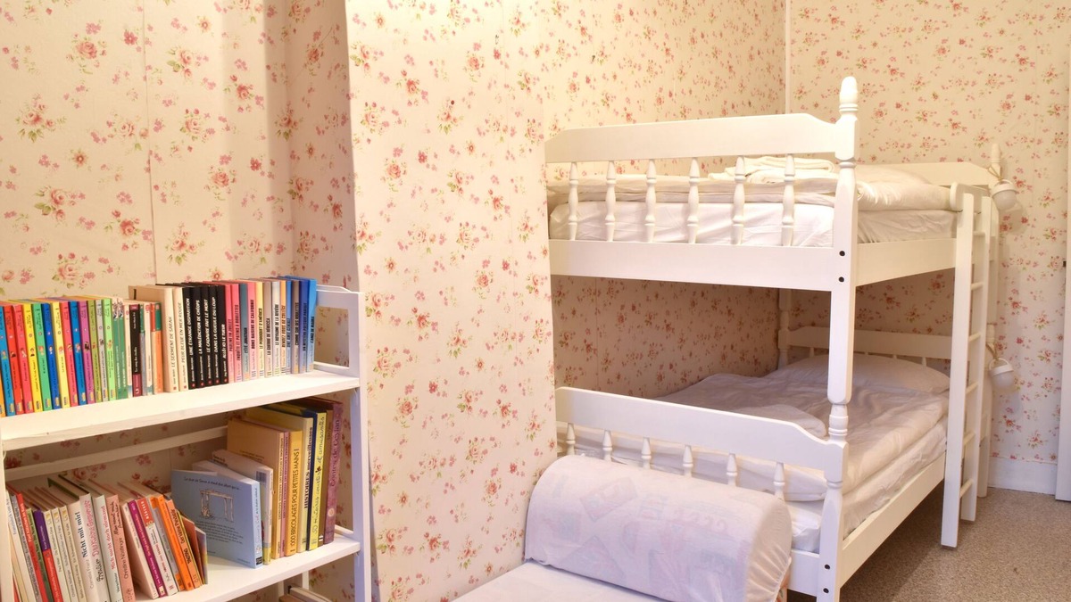 Blesle House | Natalene House