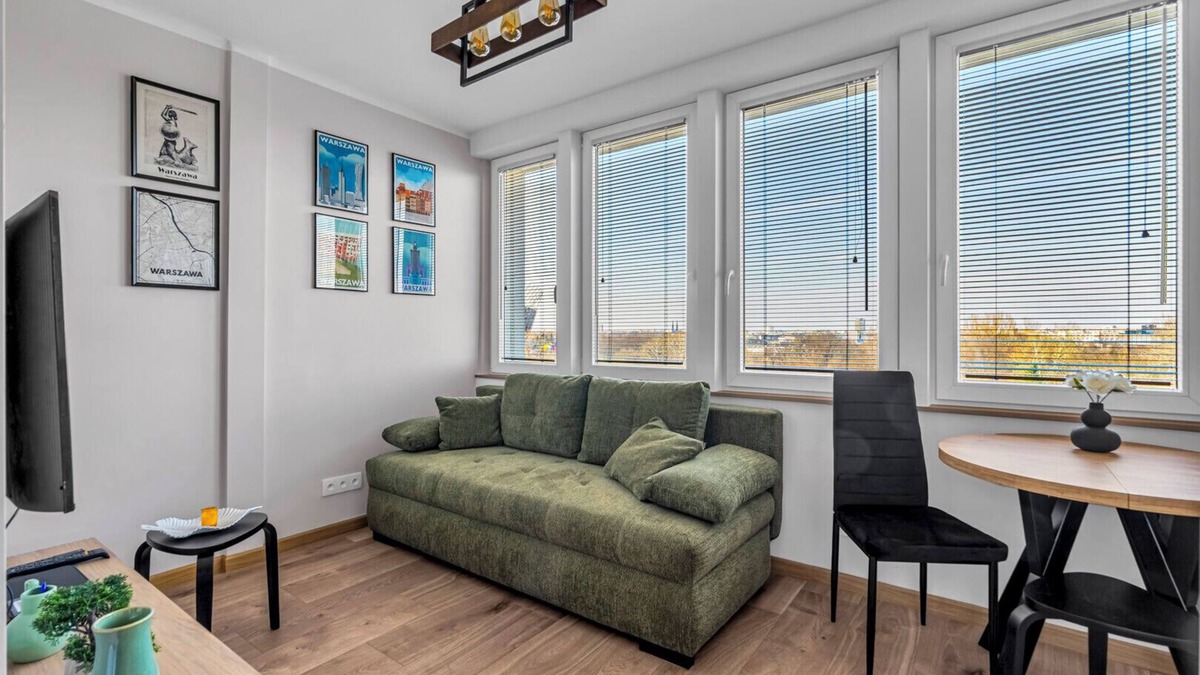 Saska Kepa Apartment | National Stadium Homely Studio