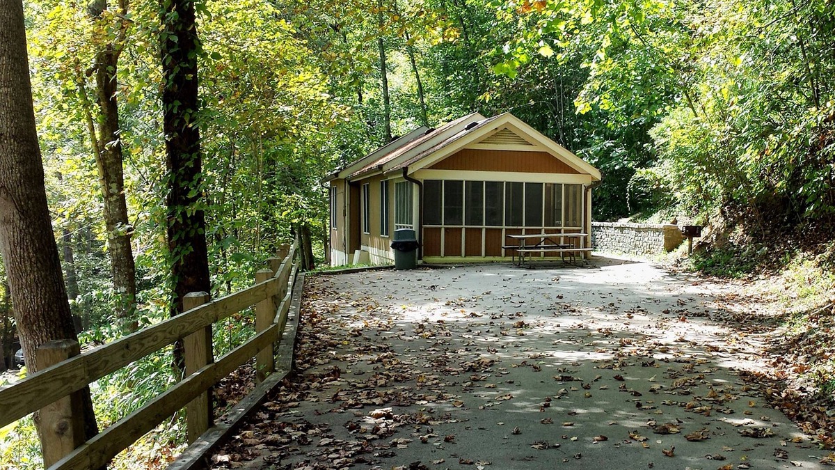 Slade Cabin | Natural Bridge State Resort Park