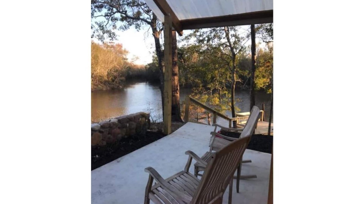 Voth Cabin | Naturalist Boudoir on POINT with Kayaks and SUP's