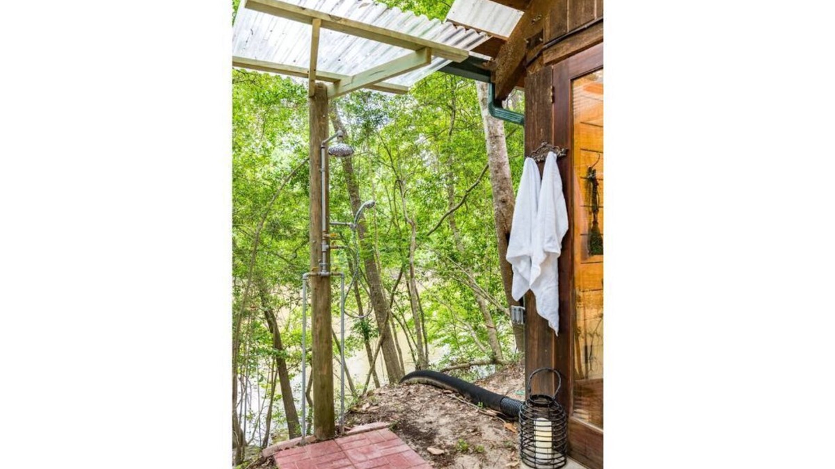 Voth Cabin | Naturalist Boudoir, Romantic Cabin