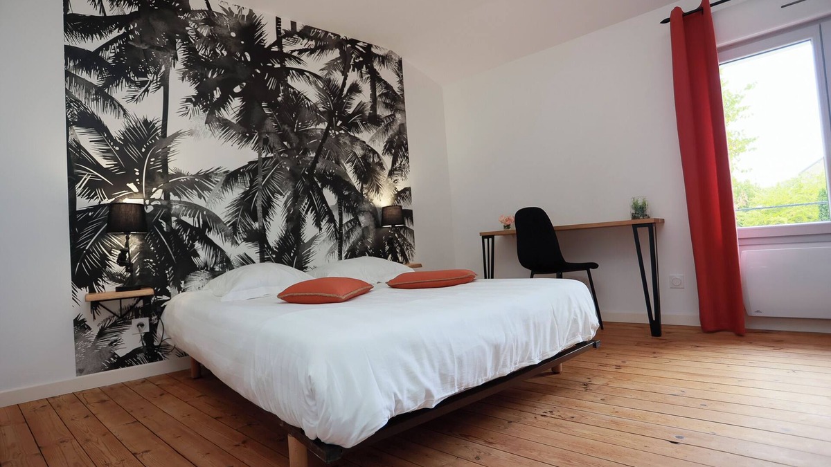 Doue-la-Fontaine House | Nature break in Doué La Fontaine: house with terrace and Bioparc decor