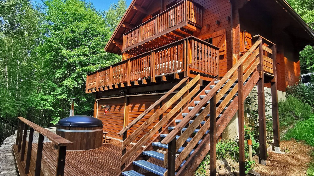 Anould Ski Chalet | Nature chalet with Finnish bath near Gérardmer
