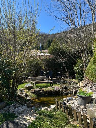 Bourg-de-Sirod Apartment | Nature et Decouvertes 2 ch