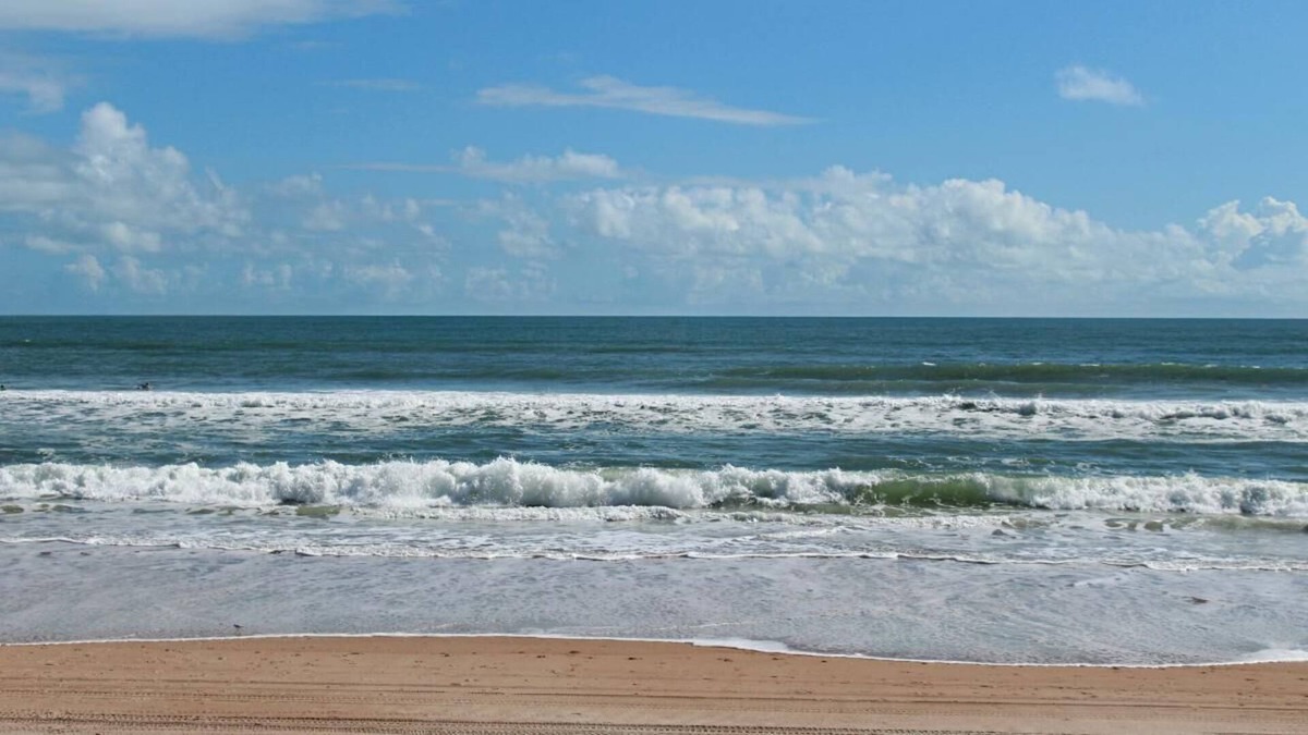 Bostroms Resort | Nature Getaway! Beachfront, Pool, Surfing, Water Parks, Shopping, Near Boardwalk