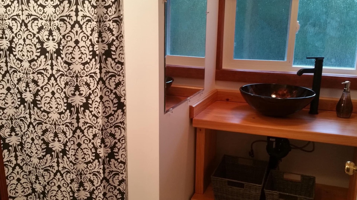 Regional District of Nanaimo Cottage | nature loft on 10 acreas