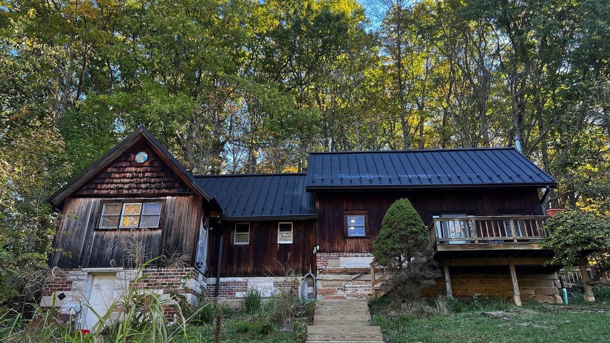 Athens Cabin | Nature Lover’s Cabin Retreat - private 24 acres w/trails and pond!