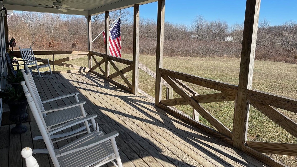 Se Ree Other | Nature lovers farmhouse w/ porches, fire pit, stocked pond & woods, 99% Eclipse!
