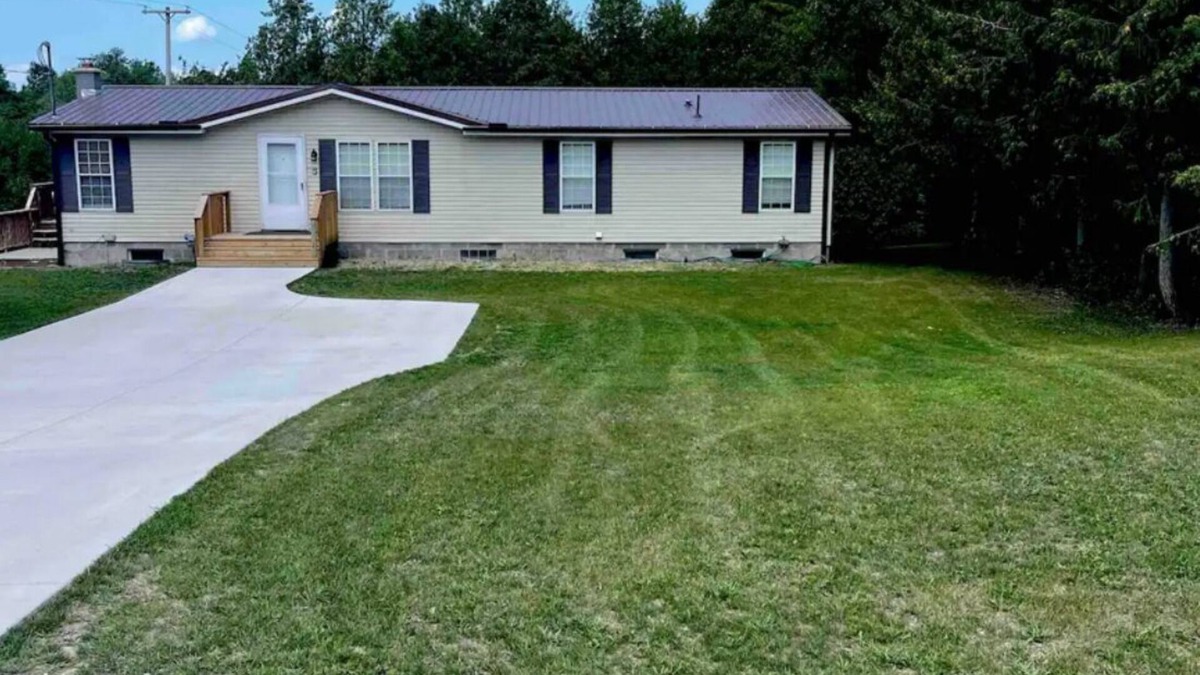Cheboygan House | Nature lovers paradise with new dock