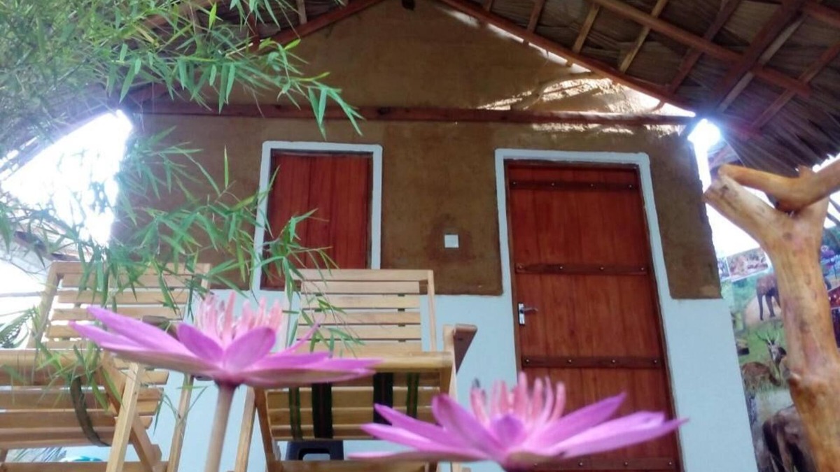 Udawalawa Cottage | Nature Lovers Safari Resort: Cozy cottages, wildlife and unforgettable safaris.