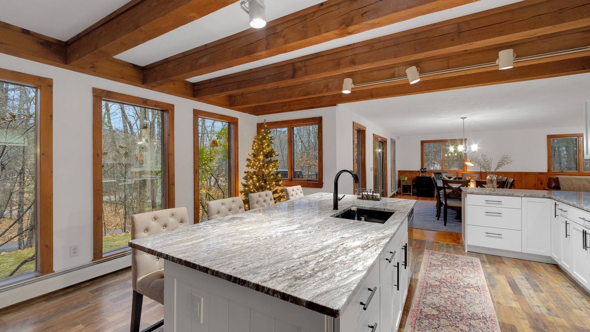 Windham House | Nature, Pool, Hot tub&Lakes! Mins to Sebago &More