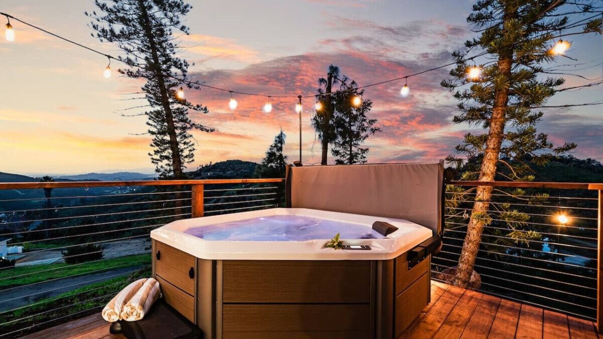 Vista House | Nature Retreat w/Hot Tub, Fire Pit and Privacy