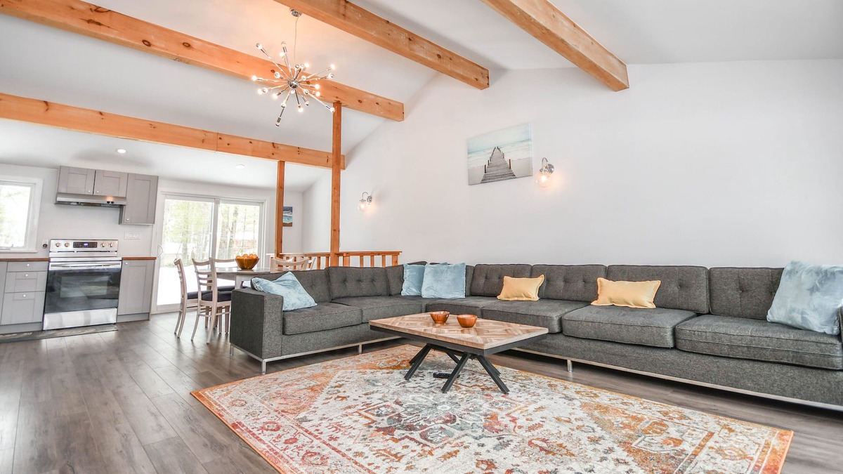Tiny House | Nature's Cottage Tiny (Lafontaine Beach)