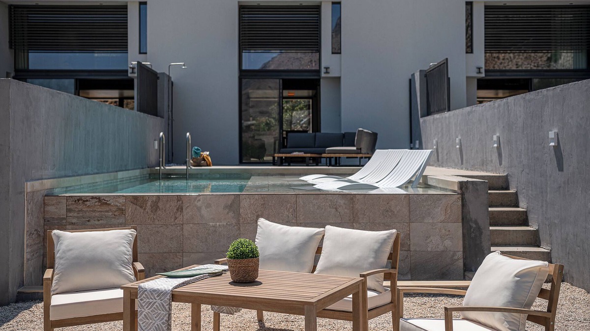 Patsianos House | Nature's Den four Luxury Suites package