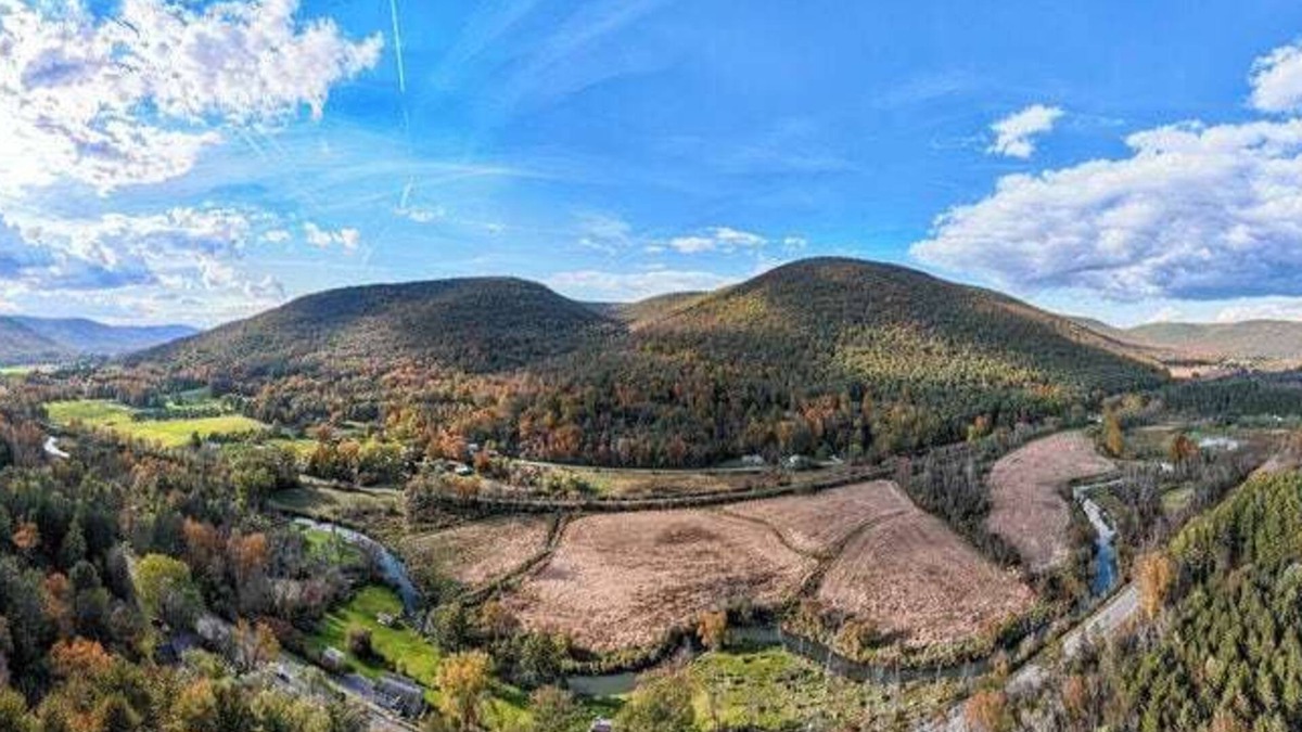 Wellsboro Cabin | Nature's Edge | Riverfront Access + Fire Pit!