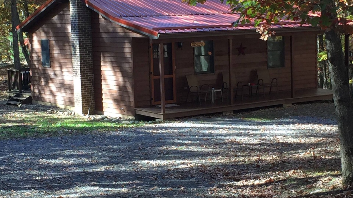 Upper Tract Cabin | Nature's Paradise in Upper Tract near Smoke Hole