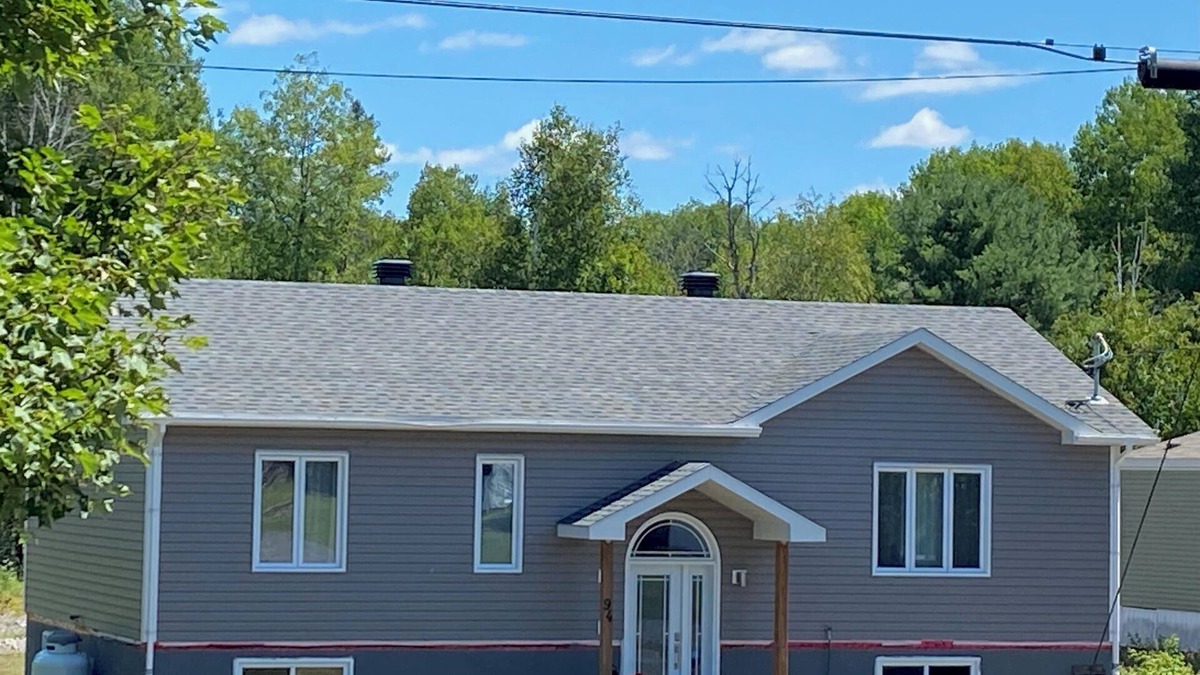 Timiskaming District House | Nature 's Reatreat Bran new house