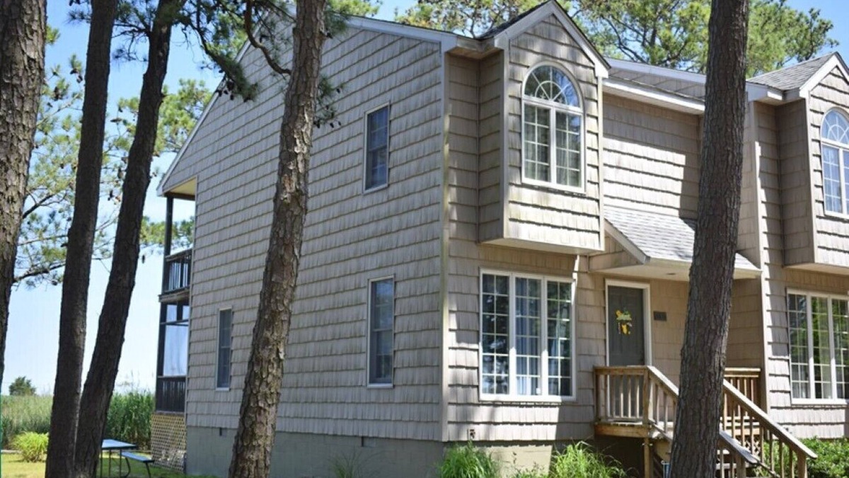 Chincoteague House | Nature's Retreat - Marsh & Wetland Views