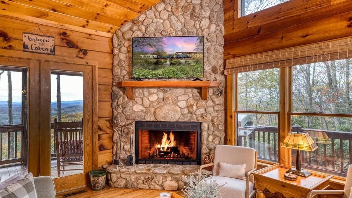 Morganton Cabin | Nature's Whisper- View, hot tub, fire pit, private