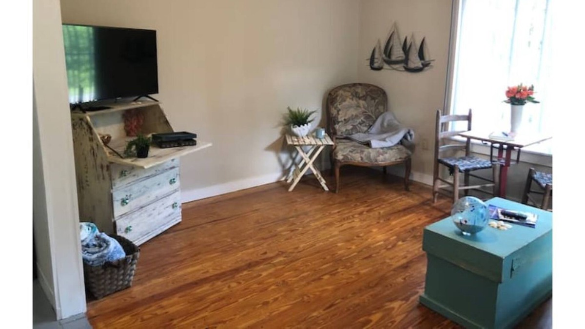 Jack's Hill Apartment | Nature Valley Villa - 1BR Apartment Unit # 3