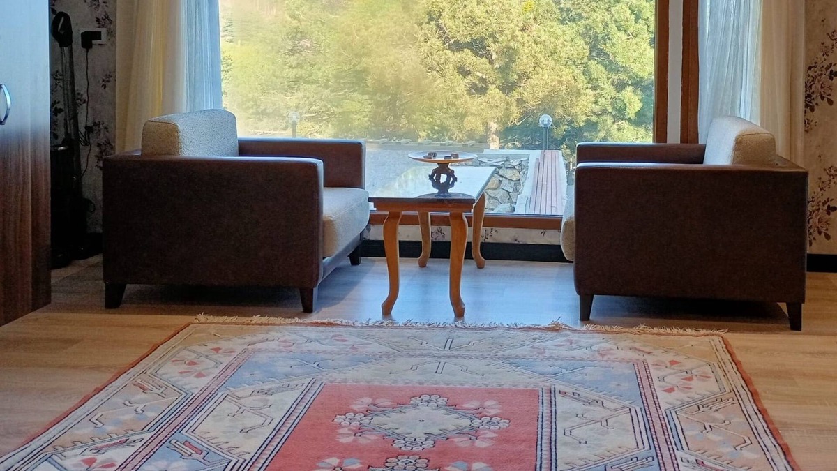 Osmangazi Apartment | Nature View Home with Garden in Bursa Osmangazi