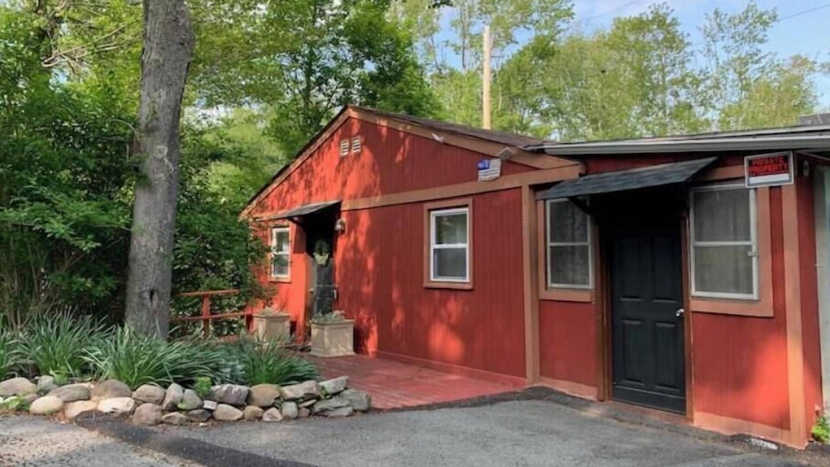 Monticello Cabin | Nature’s Hideaway