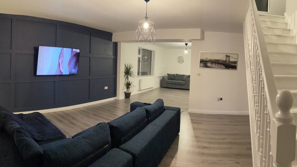 Tuam House | Natures Lodge 30 min drive to Galway city