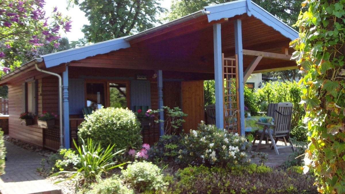 Muritz House | Naturnahes cottage in wood construction in a quiet location on a direct Tiefwarensee