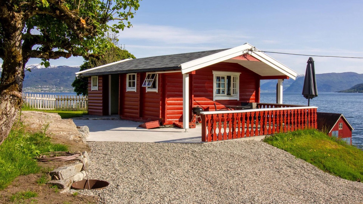 Balestrand House | Naustvollen by Interhome