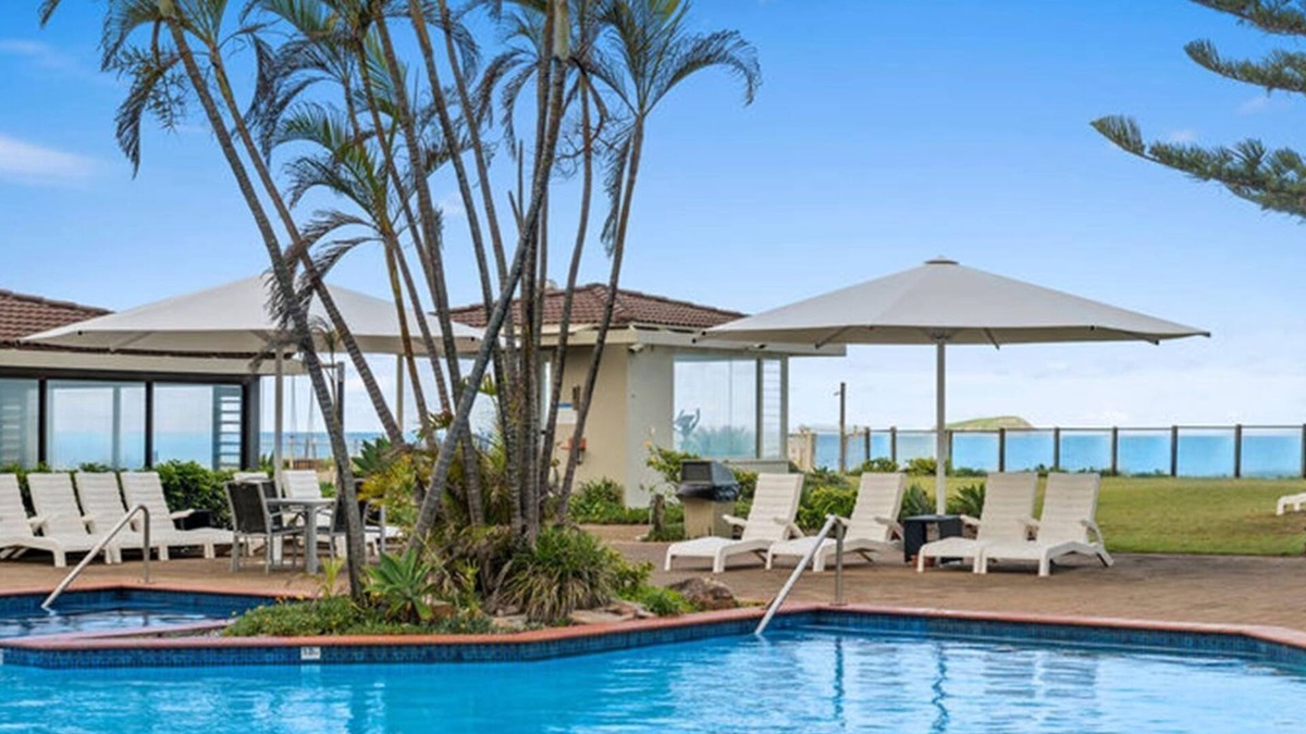 Sapphire Beach Apartment | Nautical Owl - Two bedroom apartment at a Beachside Resort